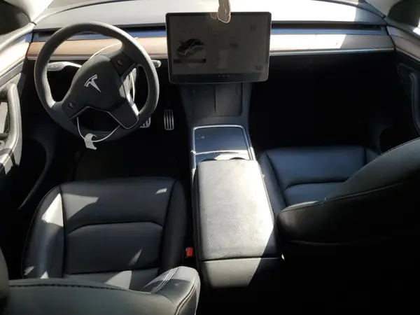 7SAYGDEF2PF601556 2023 TESLA MODEL Y - Image 8