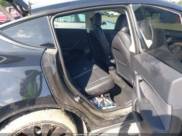 7SAYGDEF2PF615943 2023 TESLA MODEL Y - Image 8