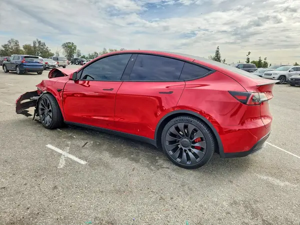 7SAYGDEF2PF619443 2023 TESLA MODEL Y - Image 2