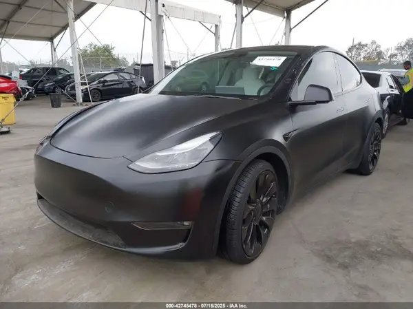 7SAYGDEF2PF659490 2023 TESLA MODEL Y - Image 2