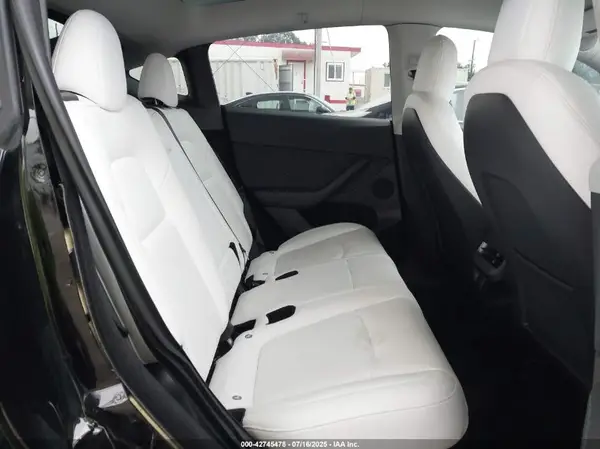 7SAYGDEF2PF659490 2023 TESLA MODEL Y - Image 8