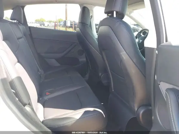 7SAYGDEF2PF659649 2023 TESLA MODEL Y - Image 8