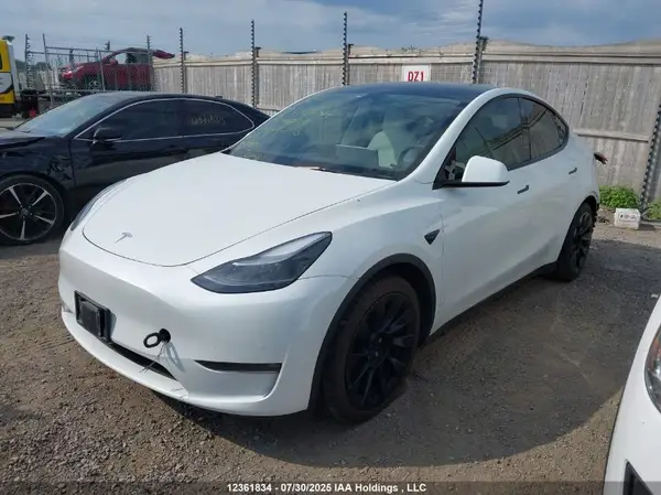 7SAYGDEF2PF666276 2023 TESLA MODEL Y - Image 2