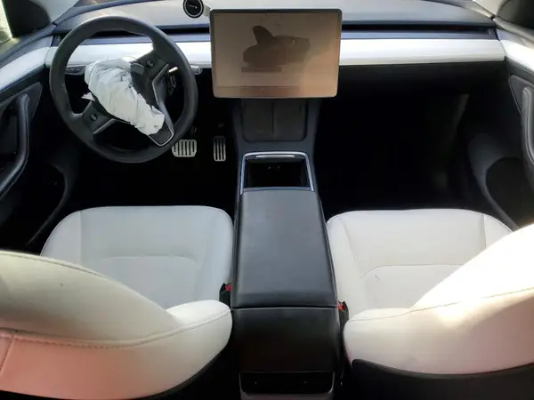 7SAYGDEF2PF692442 2023 TESLA MODEL Y - Image 8