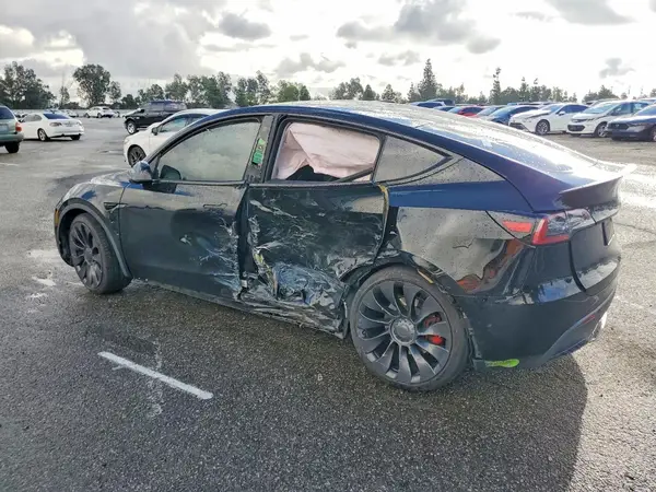 7SAYGDEF2PF697527 2023 TESLA MODEL Y - Image 2