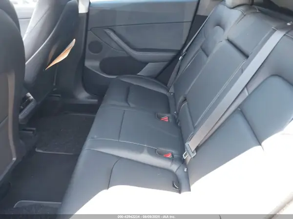 7SAYGDEF2PF706386 2023 TESLA MODEL Y - Image 8