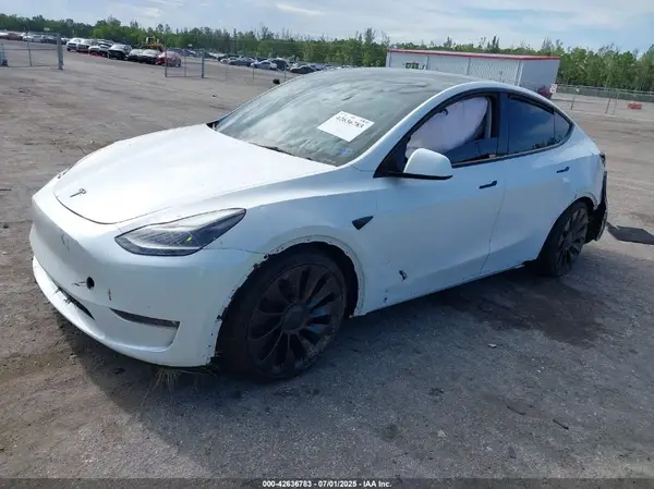 7SAYGDEF2PF708669 2023 TESLA MODEL Y - Image 2