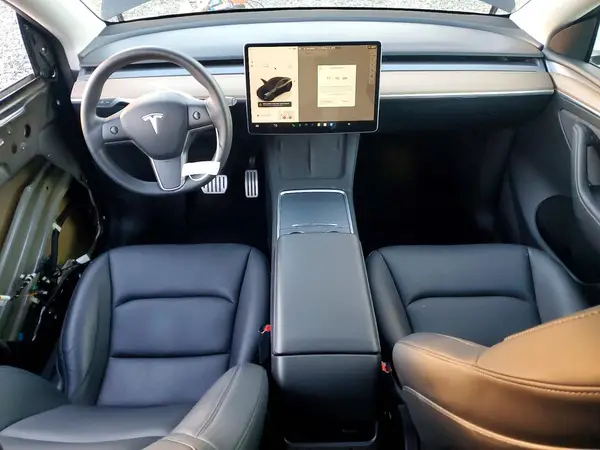 7SAYGDEF2PF710700 2023 TESLA MODEL Y - Image 8
