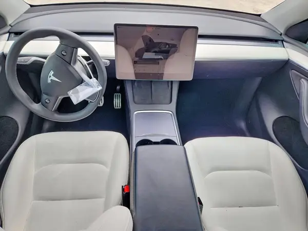 7SAYGDEF2PF711913 2023 TESLA MODEL Y - Image 8