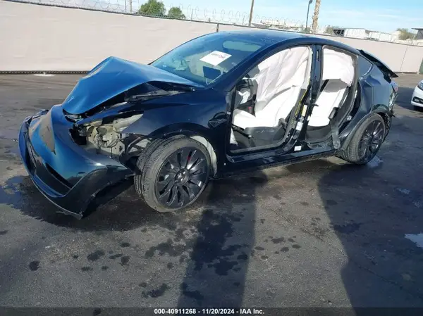7SAYGDEF2PF737721 2023 TESLA MODEL Y - Image 2