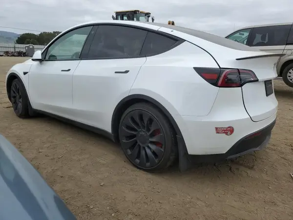 7SAYGDEF2PF741493 2023 TESLA MODEL Y - Image 2