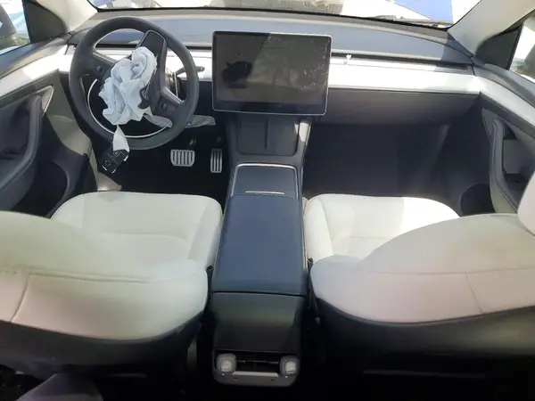 7SAYGDEF2PF749870 2023 TESLA MODEL Y - Image 8