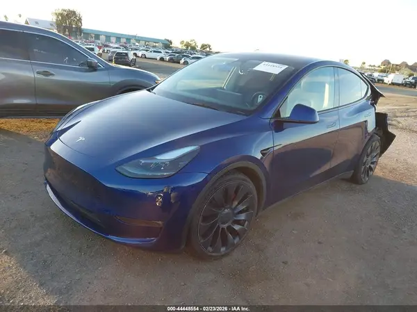 7SAYGDEF2PF752011 2023 TESLA MODEL Y - Image 2