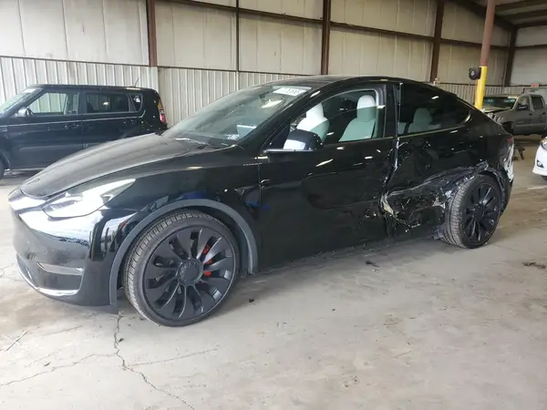 7SAYGDEF2PF756219 2023 TESLA MODEL Y - Image 1