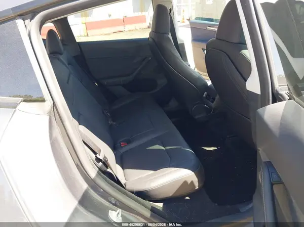 7SAYGDEF2PF769181 2023 TESLA MODEL Y - Image 8
