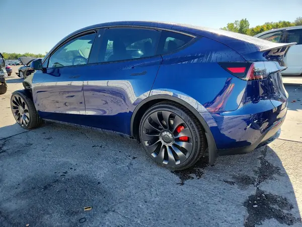 7SAYGDEF2PF784490 2023 TESLA MODEL Y - Image 2