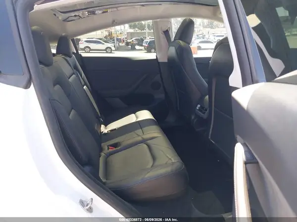 7SAYGDEF2PF791195 2023 TESLA MODEL Y - Image 8