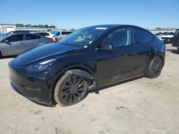 7SAYGDEF2PF828973 2023 TESLA MODEL Y - Image 1