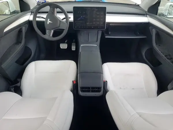 7SAYGDEF2PF831923 2023 TESLA MODEL Y - Image 8