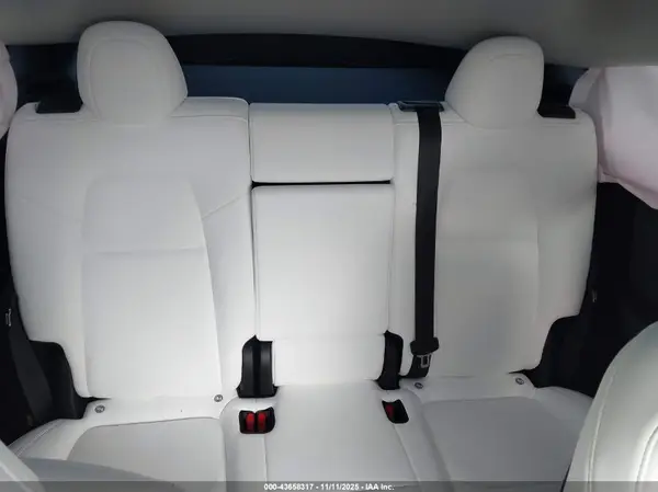 7SAYGDEF2PF832425 2023 TESLA MODEL Y - Image 8