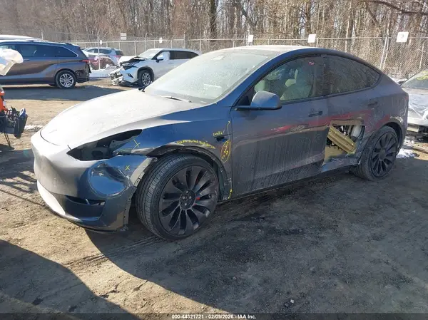 7SAYGDEF2PF842663 2023 TESLA MODEL Y - Image 2