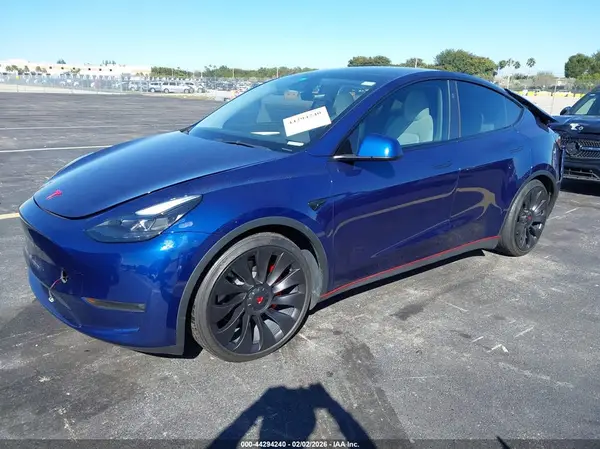 7SAYGDEF2PF847216 2023 TESLA MODEL Y - Image 2