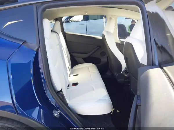 7SAYGDEF2PF847216 2023 TESLA MODEL Y - Image 8