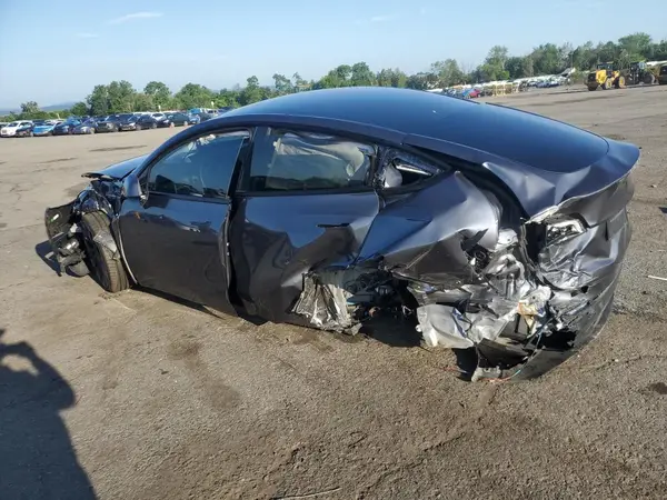 7SAYGDEF2PF853260 2023 TESLA MODEL Y - Image 2