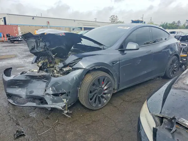 7SAYGDEF2PF860841 2023 TESLA MODEL Y - Image 1