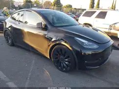 7SAYGDEF2PF863626 2023 TESLA MODEL Y
