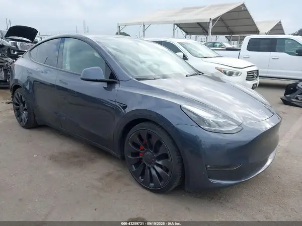7SAYGDEF2PF864243 2023 TESLA MODEL Y - Image 1