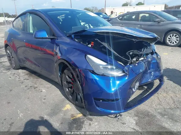 7SAYGDEF2PF864775 2023 TESLA MODEL Y - Image 1