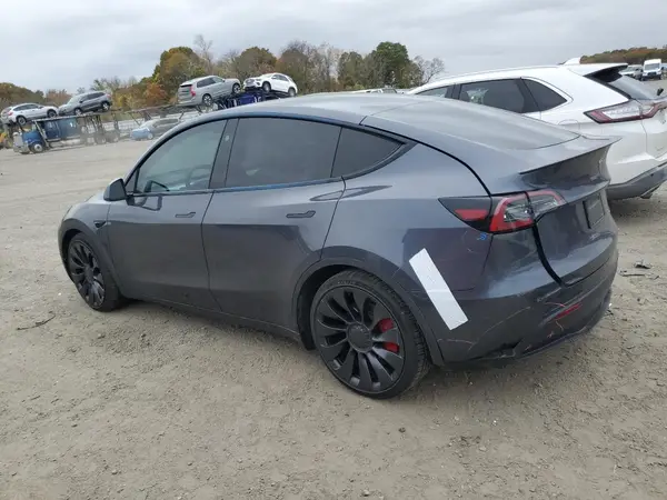 7SAYGDEF2PF899526 2023 TESLA MODEL Y - Image 2