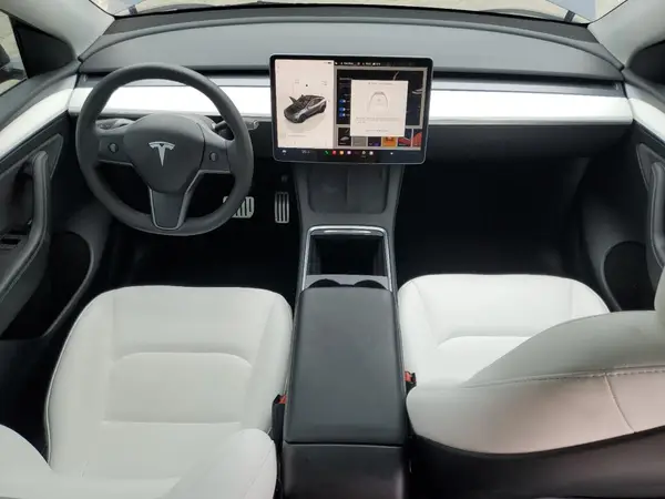 7SAYGDEF2PF899526 2023 TESLA MODEL Y - Image 8