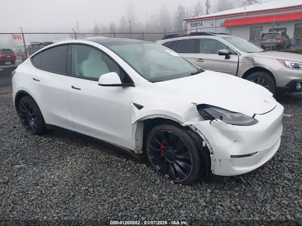 7SAYGDEF2PF917295 2023 TESLA MODEL Y - Image 1