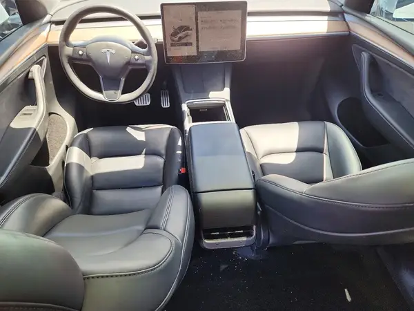 7SAYGDEF2PF942827 2023 TESLA MODEL Y - Image 8