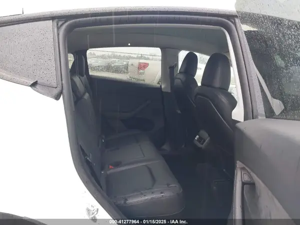 7SAYGDEF2RA268629 2024 TESLA MODEL Y - Image 8