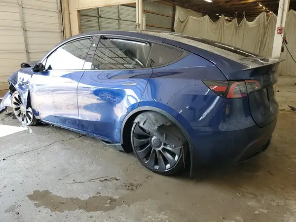 7SAYGDEF2RA269456 2024 TESLA MODEL Y - Image 2