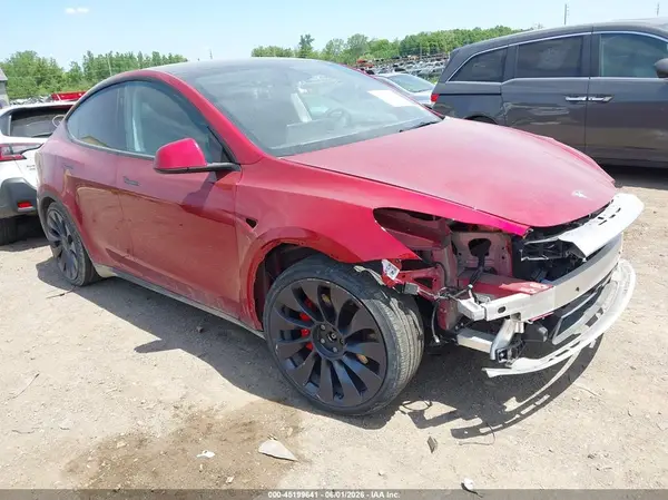 7SAYGDEF2RA272180 2024 TESLA MODEL Y - Image 1