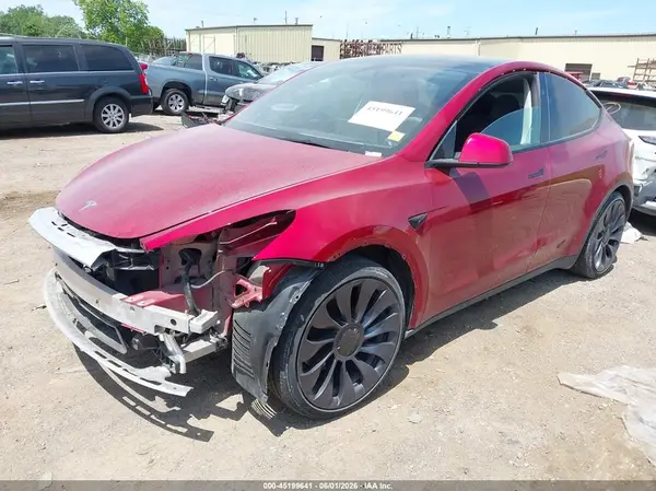 7SAYGDEF2RA272180 2024 TESLA MODEL Y - Image 2