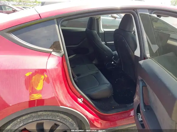 7SAYGDEF2RA272180 2024 TESLA MODEL Y - Image 8