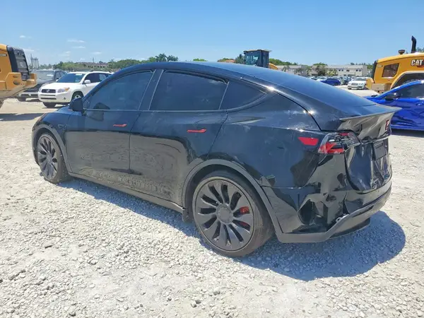 7SAYGDEF2RA278674 2024 TESLA MODEL Y - Image 2