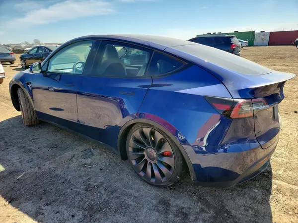 7SAYGDEF2RA280053 2024 TESLA MODEL Y - Image 2
