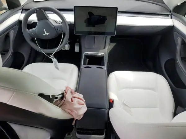 7SAYGDEF2RA280053 2024 TESLA MODEL Y - Image 8