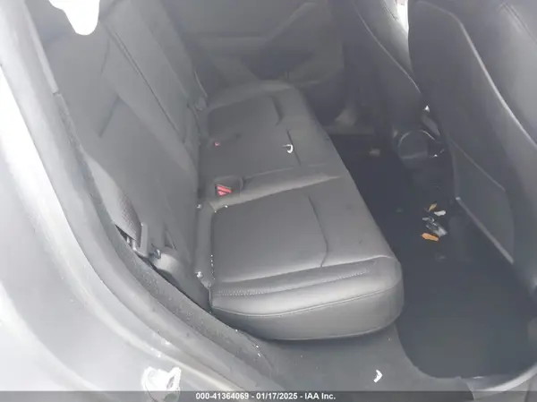 7SAYGDEF2RA295619 2024 TESLA MODEL Y - Image 8