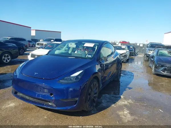 7SAYGDEF2RA303735 2024 TESLA MODEL Y - Image 2