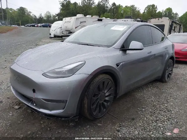 7SAYGDEF2RA322351 2024 TESLA MODEL Y - Image 2