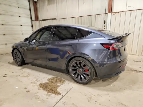 7SAYGDEF2RA326237 2024 TESLA MODEL Y - Image 2