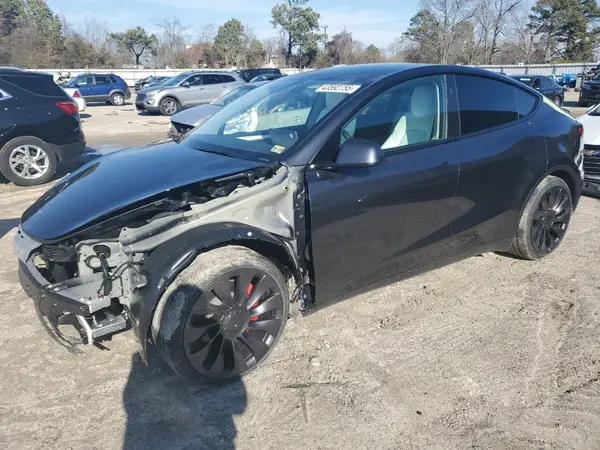 7SAYGDEF2RA329252 2024 TESLA MODEL Y - Image 1