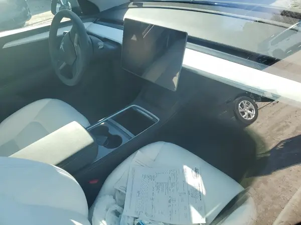 7SAYGDEF2RA329252 2024 TESLA MODEL Y - Image 8